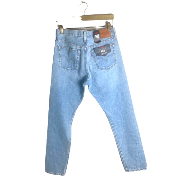 NWT Levi’s • 501 Skinny Distressed Mid-Wash High Waisted Mom Jeans. - Picture 6 of 6